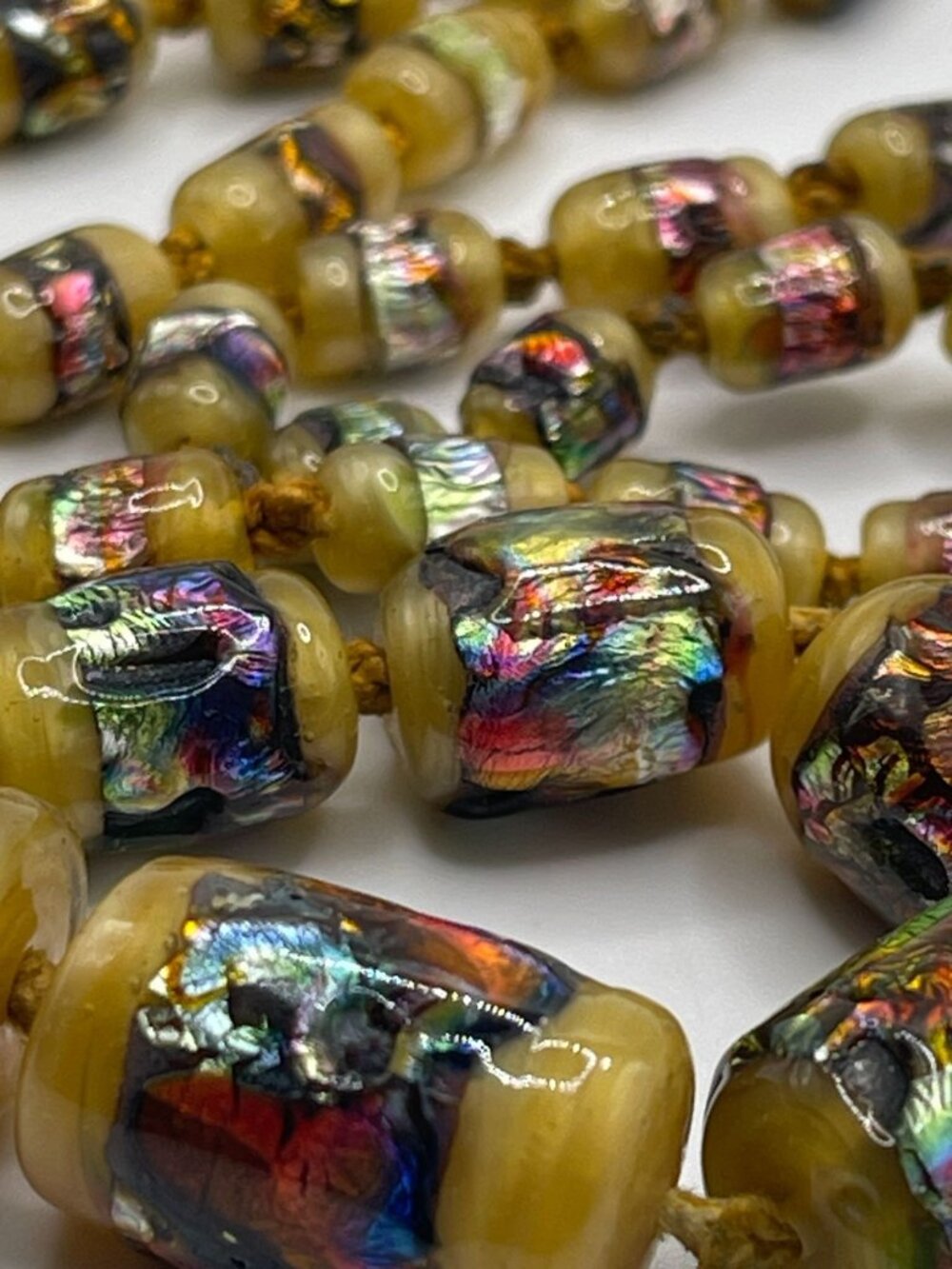 Vintage 1930s Italian Murano Yellow Glass Foil Beaded Necklace Art Nouveau Jewel